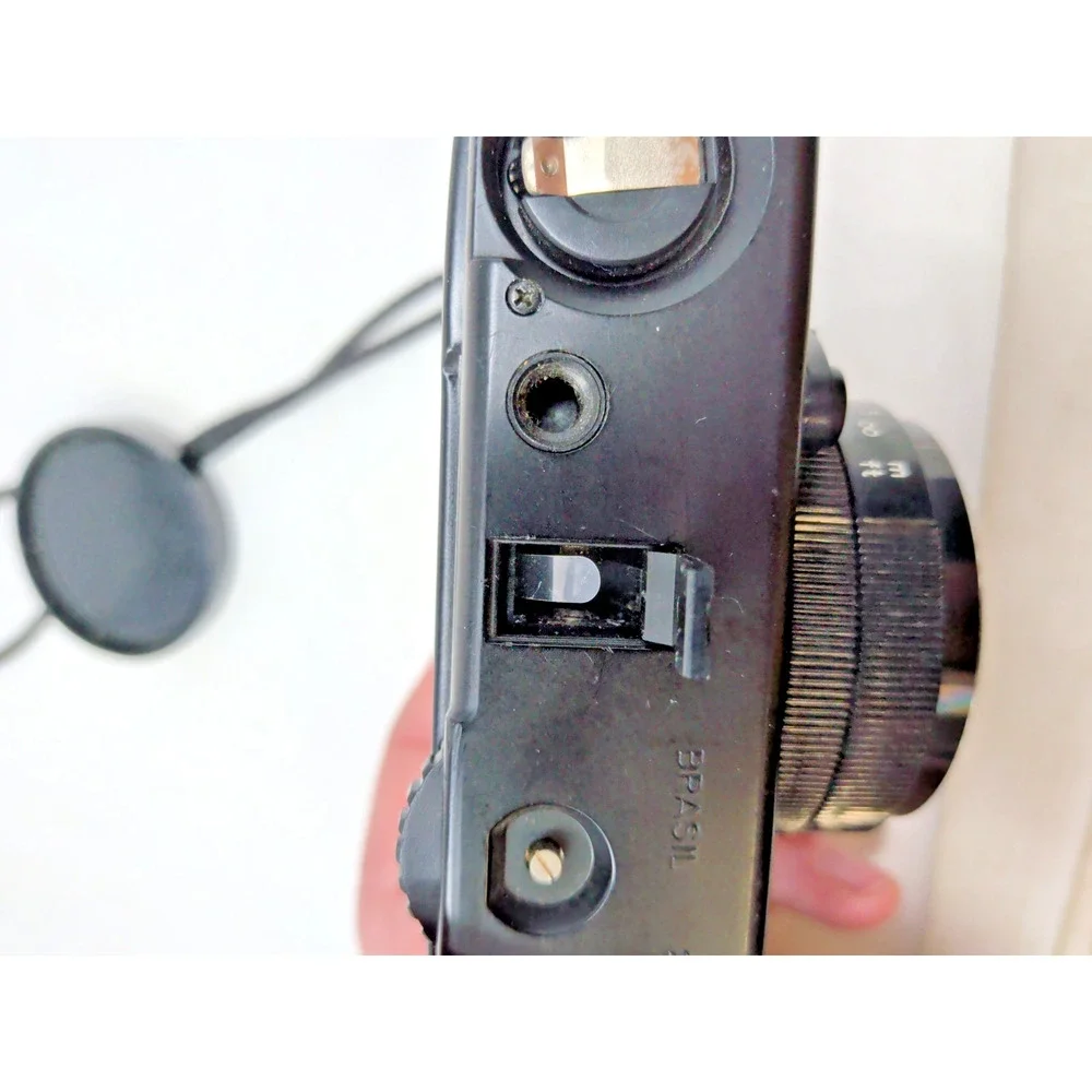 Yashica ME-1 35mm Vintage Film Camera 38mm f2.8 Lens Point&Shoot .